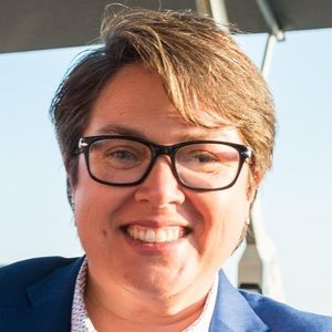 Meet your Posher, Carrie